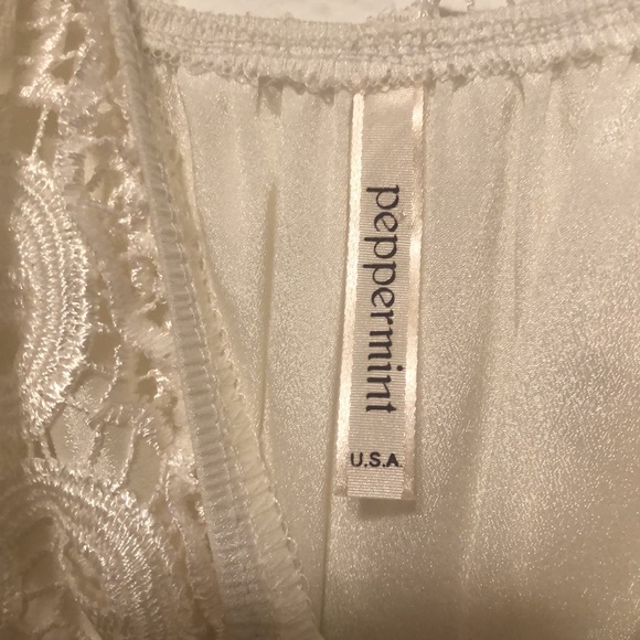 Beautiful ivory/white strapless party dress - Picture 3 of 7